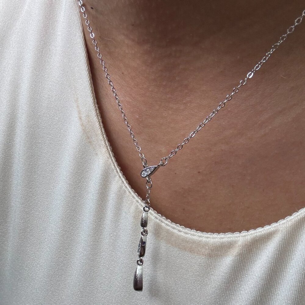 925 Sterling Silver Teardrop Pendant Necklace – Elegant Drop Design - Picture 5 of 10